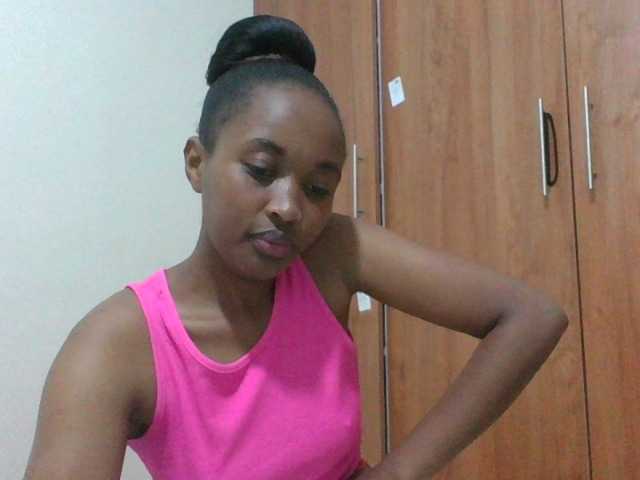 shanizz001 live cam on BongaCams