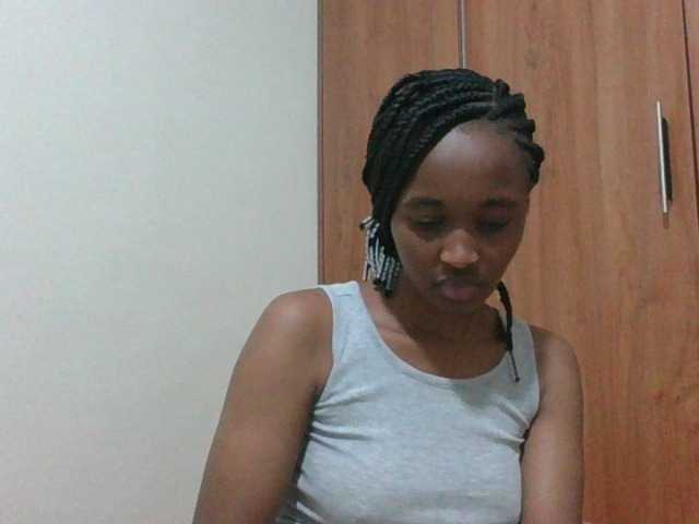 shanizz001 live cam on BongaCams