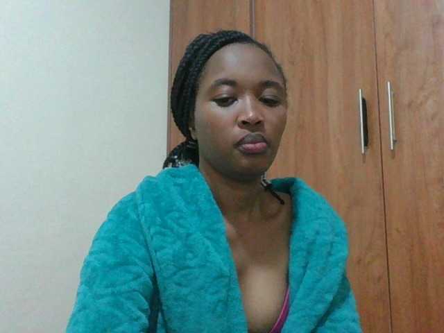 shanizz001 live cam on BongaCams