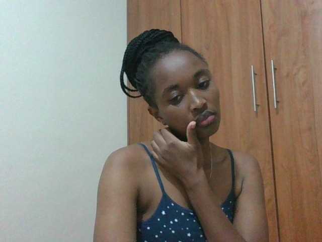shanizz001 live cam on BongaCams