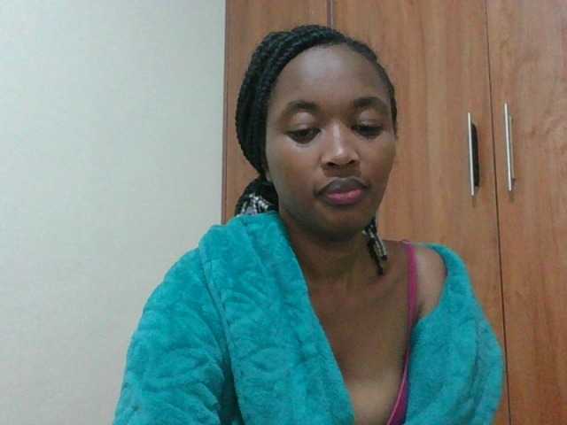 shanizz001 live cam on BongaCams