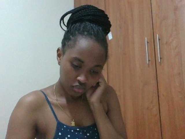 shanizz001 live cam on BongaCams