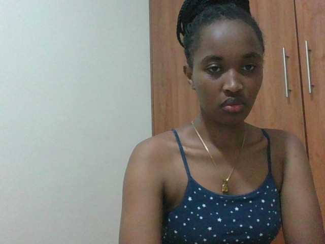 shanizz001 live cam on BongaCams