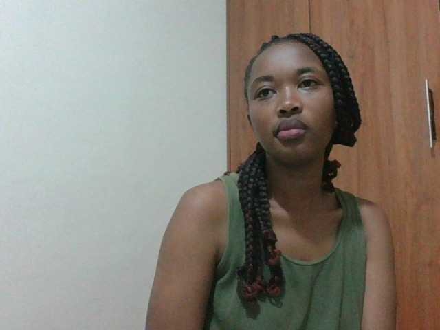 shanizz001 live cam on BongaCams