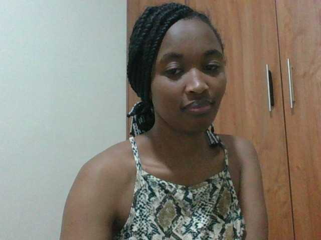 shanizz001 live cam on BongaCams