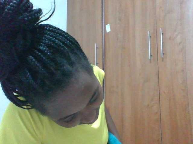shanizz001 live cam on BongaCams