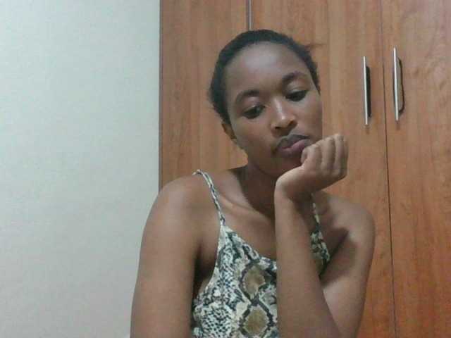 shanizz001 live cam on BongaCams