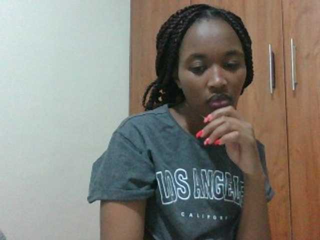 shanizz001 live cam on BongaCams