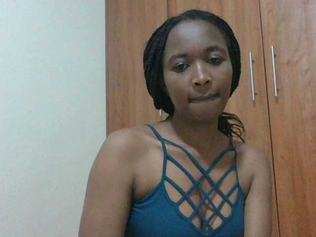 shanizz001 live cam on BongaCams