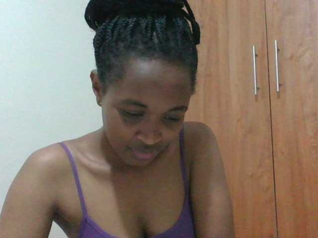 shanizz001 live cam on BongaCams