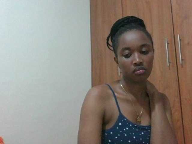 shanizz001 live cam on BongaCams