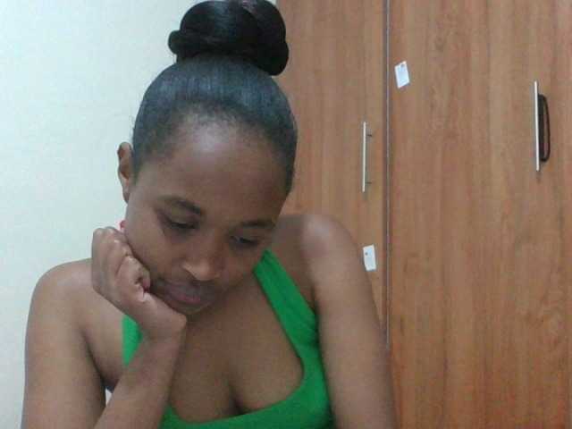shanizz001 live cam on BongaCams