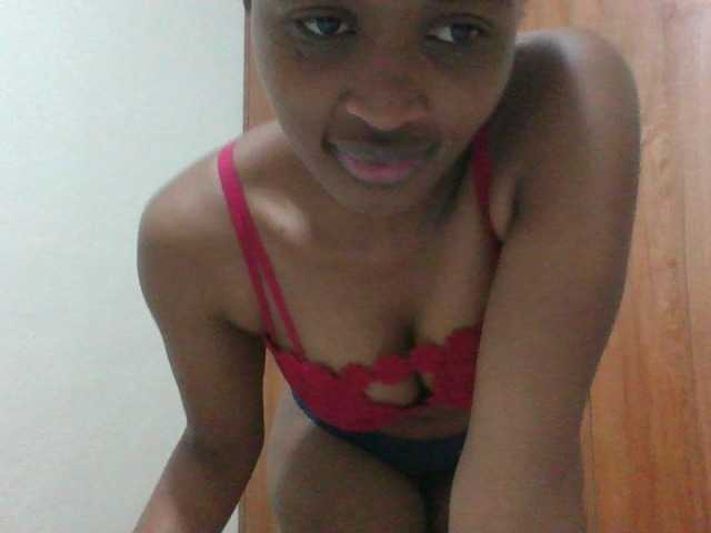 shanizz001 live cam on BongaCams