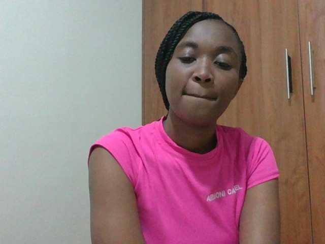 shanizz001 live cam on BongaCams