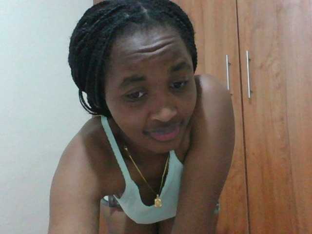 shanizz001 live cam on BongaCams
