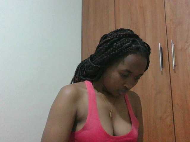shanizz001 live cam on BongaCams