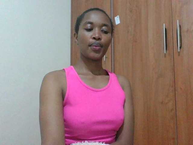shanizz001 live cam on BongaCams