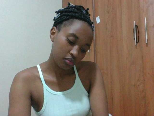 shanizz001 live cam on BongaCams