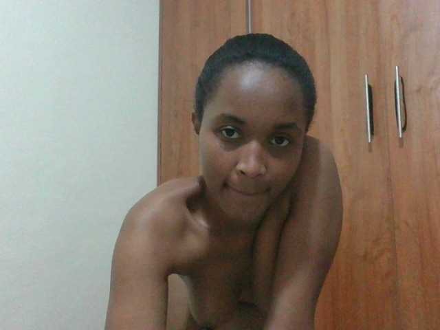 shanizz001 live cam on BongaCams