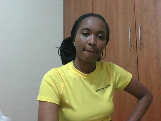 shanizz001 live cam on BongaCams