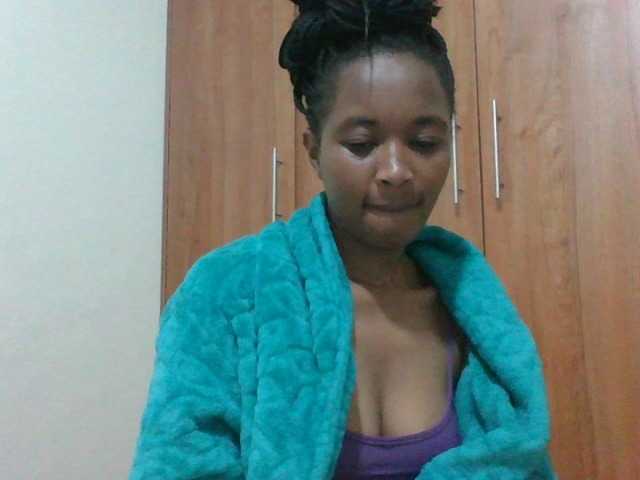 shanizz001 live cam on BongaCams