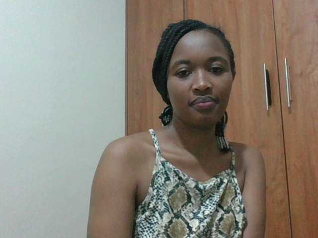 shanizz001 live cam on BongaCams