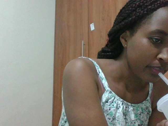 shanizz001 live cam on BongaCams