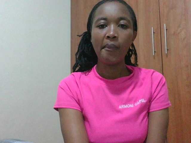shanizz001 live cam on BongaCams