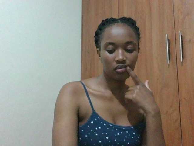 shanizz001 live cam on BongaCams