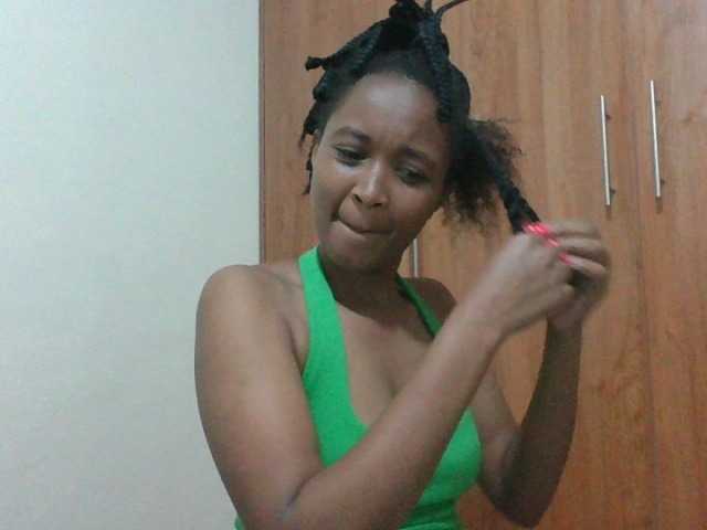 shanizz001 live cam on BongaCams
