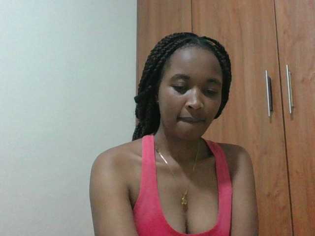 shanizz001 live cam on BongaCams