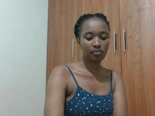 shanizz001 live cam on BongaCams
