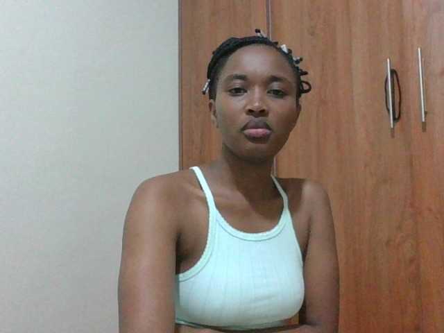 shanizz001 live cam on BongaCams