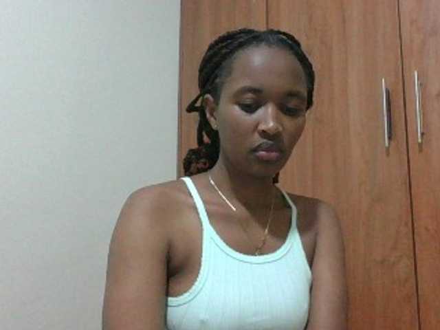 shanizz001 live cam on BongaCams
