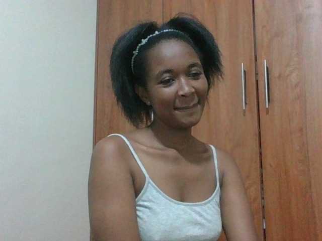 shanizz001 live cam on BongaCams