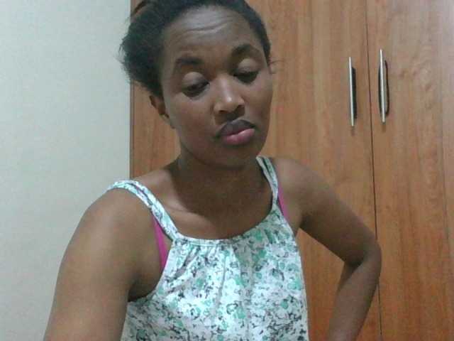 shanizz001 live cam on BongaCams