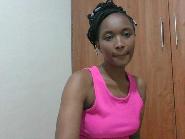 shanizz001 live cam on BongaCams