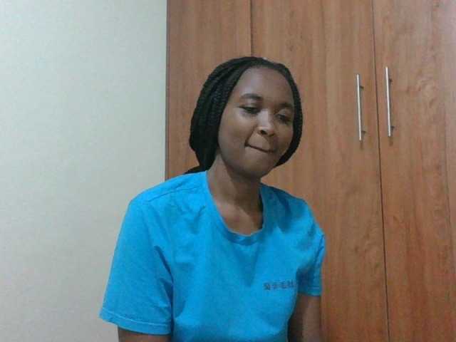 shanizz001 live cam on BongaCams