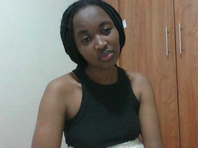 shanizz001 live cam on BongaCams