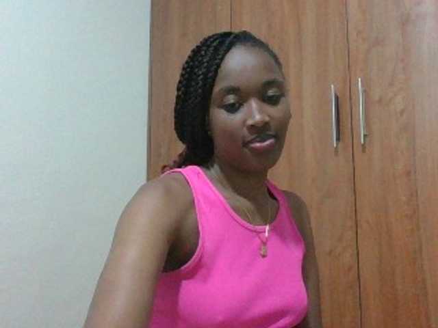 shanizz001 live cam on BongaCams