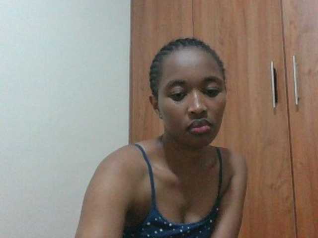 shanizz001 live cam on BongaCams