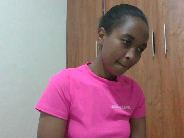 shanizz001 live cam on BongaCams