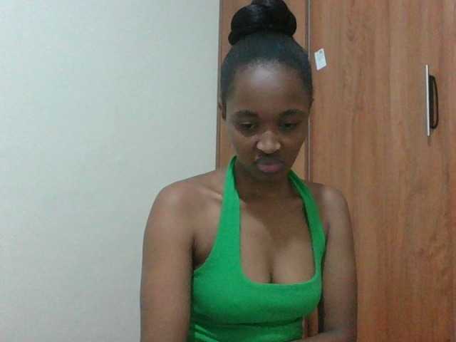 shanizz001 live cam on BongaCams