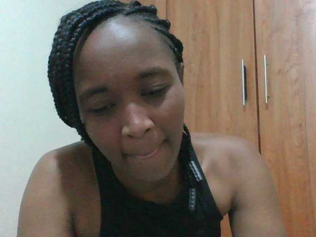 shanizz001 live cam on BongaCams