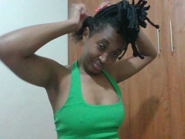 shanizz001 live cam on BongaCams