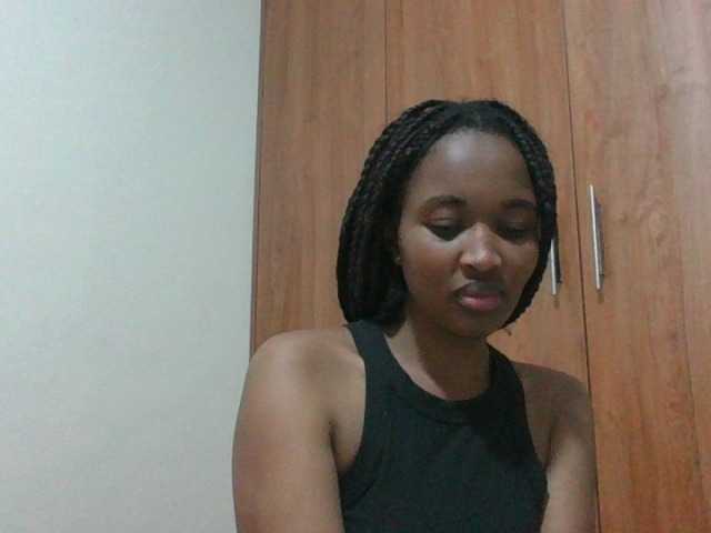 shanizz001 live cam on BongaCams