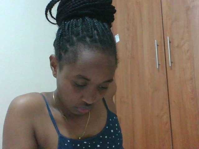 shanizz001 live cam on BongaCams