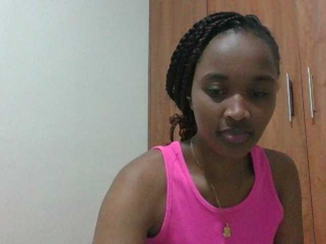 shanizz001 live cam on BongaCams