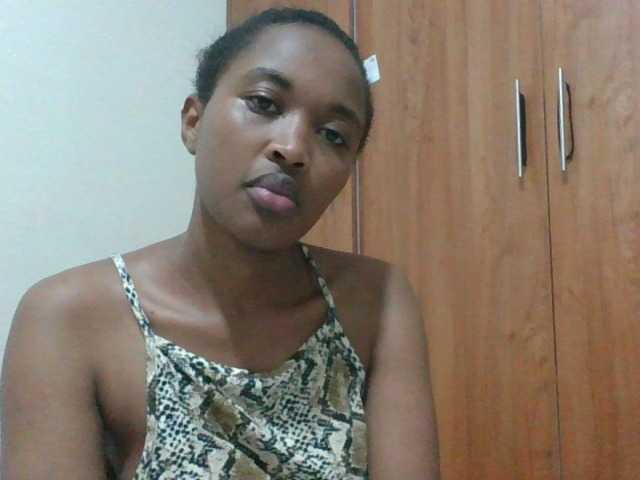 shanizz001 live cam on BongaCams