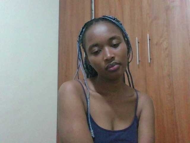 shanizz001's BongaCams show and profile